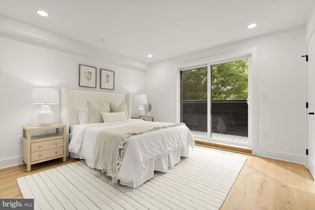 1325 ORREN ST NE #D, Washington, DC 20002