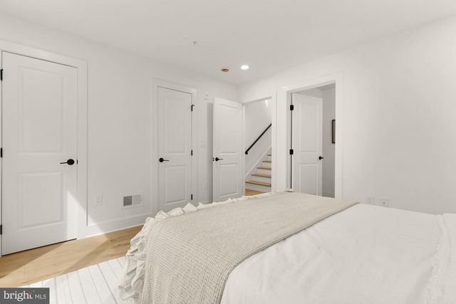 1325 ORREN ST NE #D, Washington, DC 20002