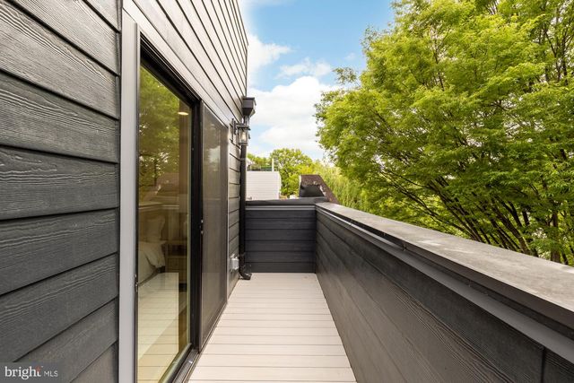 1325 ORREN ST NE #D, Washington, DC 20002