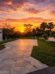 19681 Summerlin #423 RD, Fort Myers, FL 33908