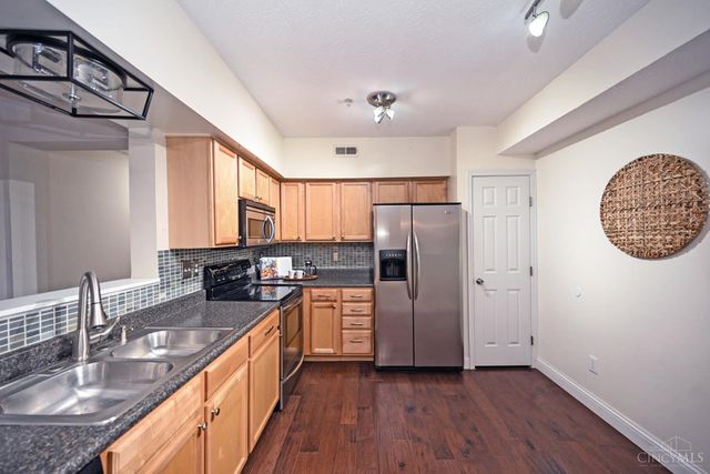 250 Postoak Lane, Milford, OH 45150
