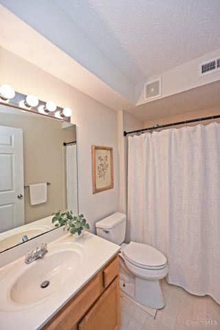 250 Postoak Lane, Milford, OH 45150