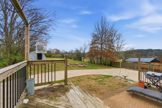 155 Hillside Dr, Hendersonville, TN 37075