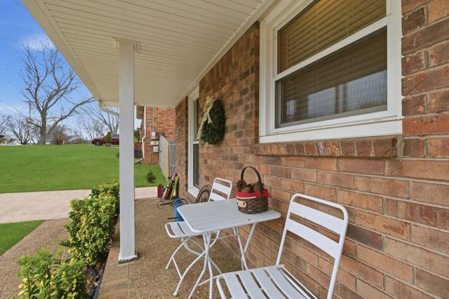 155 Hillside Dr, Hendersonville, TN 37075