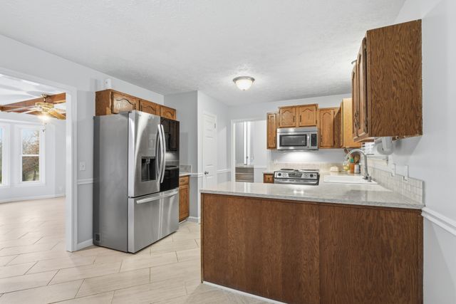 155 Hillside Dr, Hendersonville, TN 37075