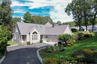 458 Castle Glenn, Cheshire, CT 06410