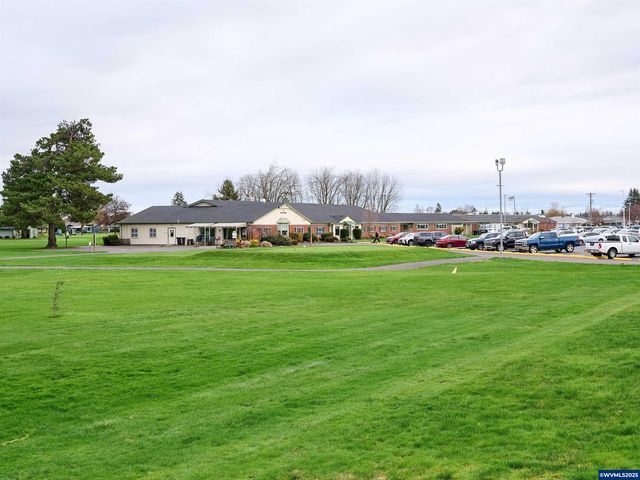 2135 COUNTRY CLUB Ter, Woodburn, OR 97071