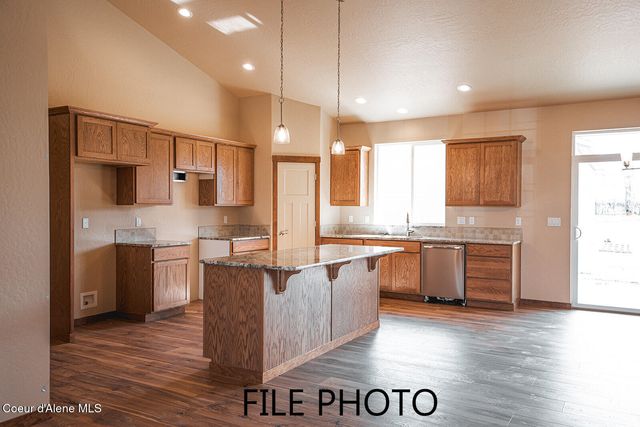 4500 E Davin DR, Post Falls, ID 83854