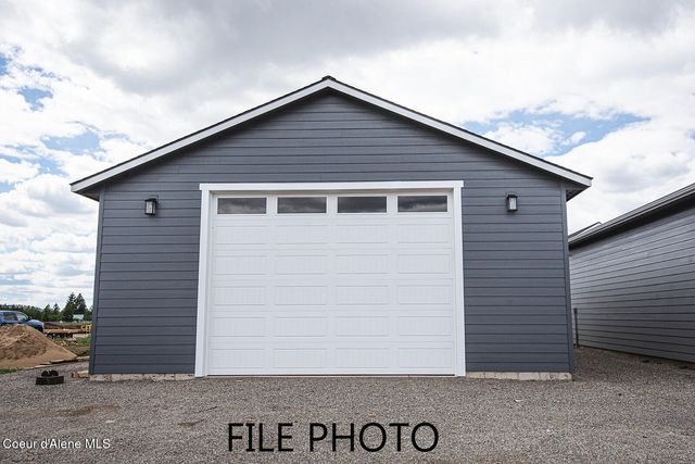 4500 E Davin DR, Post Falls, ID 83854