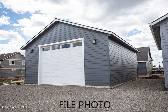 4500 E Davin DR, Post Falls, ID 83854
