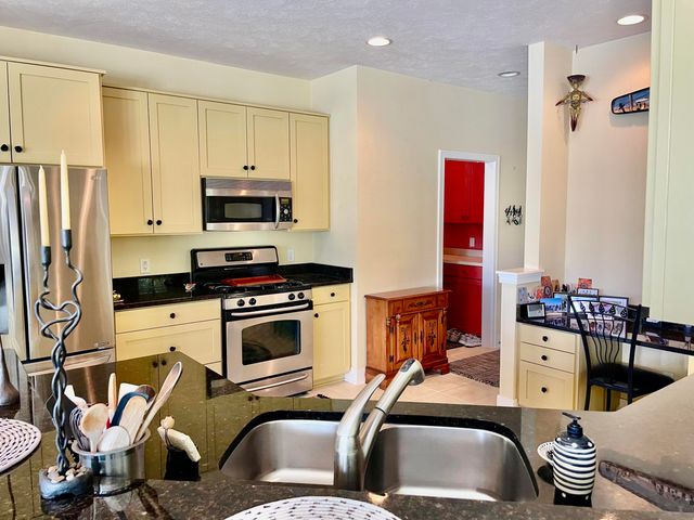 6852 Westshire Drive, Muskegon, MI 49444