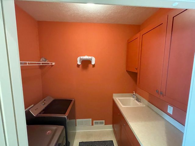 6852 Westshire Drive, Muskegon, MI 49444