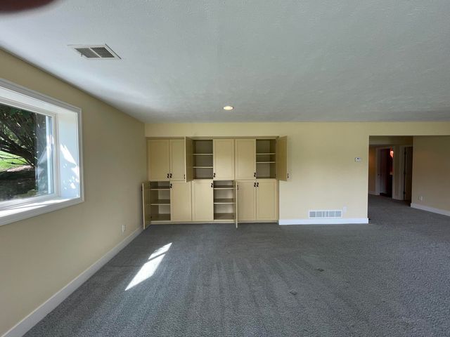 6852 Westshire Drive, Muskegon, MI 49444