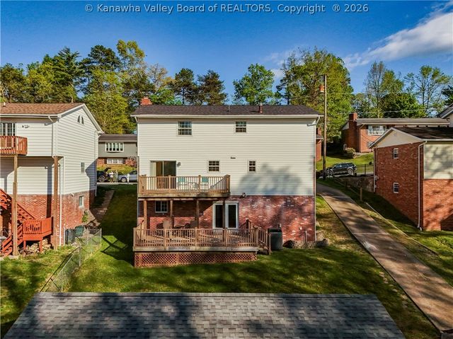 1983 Parkwood Road, Charleston, WV 25314