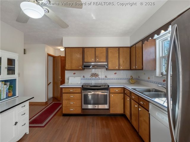 1983 Parkwood Road, Charleston, WV 25314