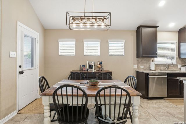 7654 Mission Pt, Boerne, TX 78015