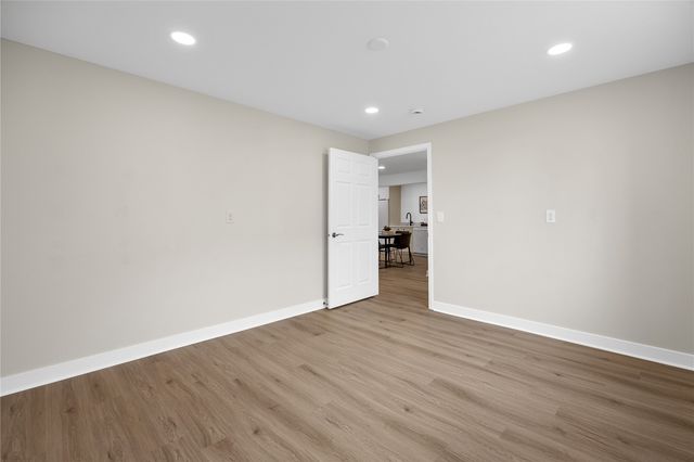 280 N Juniper Street, North Liberty, IA 52317