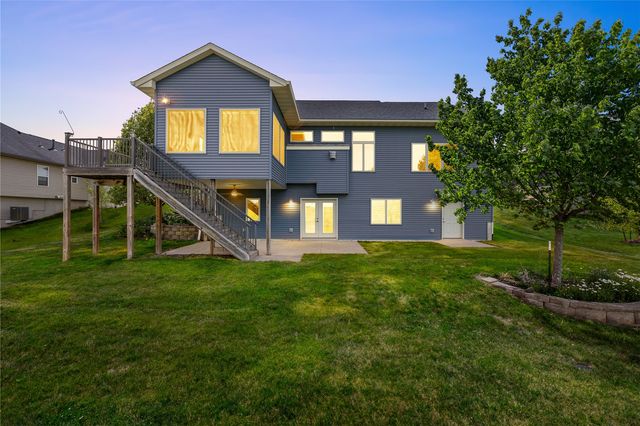 280 N Juniper Street, North Liberty, IA 52317
