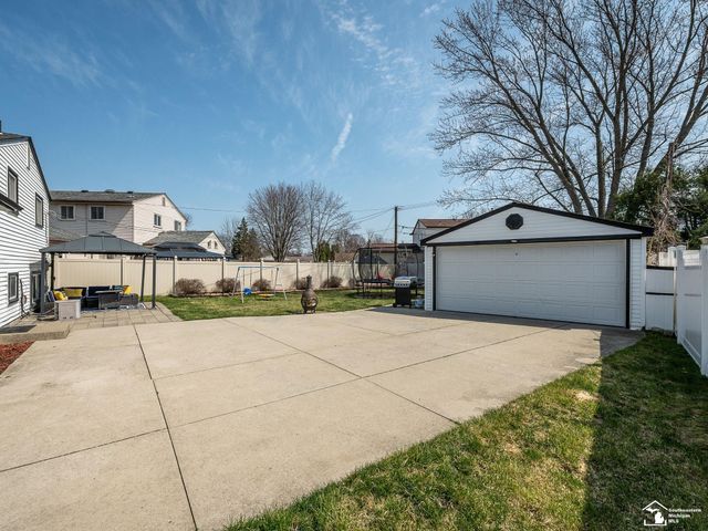 11065 Katherine Street, Taylor, MI 48180