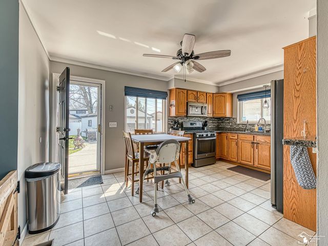 11065 Katherine Street, Taylor, MI 48180