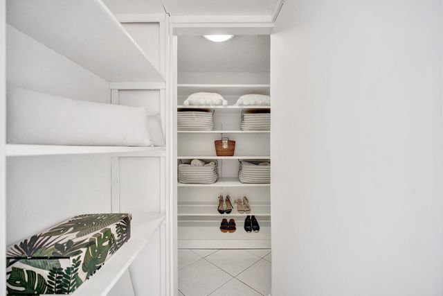 2840 N Ocean Boulevard 903, Fort Lauderdale, FL 33308