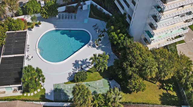 2840 N Ocean Boulevard 903, Fort Lauderdale, FL 33308