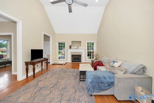 106 Whitfield Drive, Toney, AL 35773