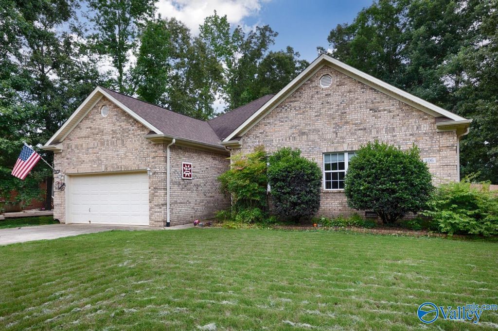 106 Whitfield Drive, Toney, AL 35773