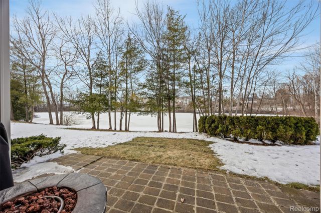 6600 Trillium Village Lane 7, Independence Charter Township, MI 48346