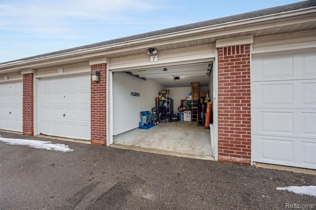 6600 Trillium Village Lane 7, Independence Charter Township, MI 48346