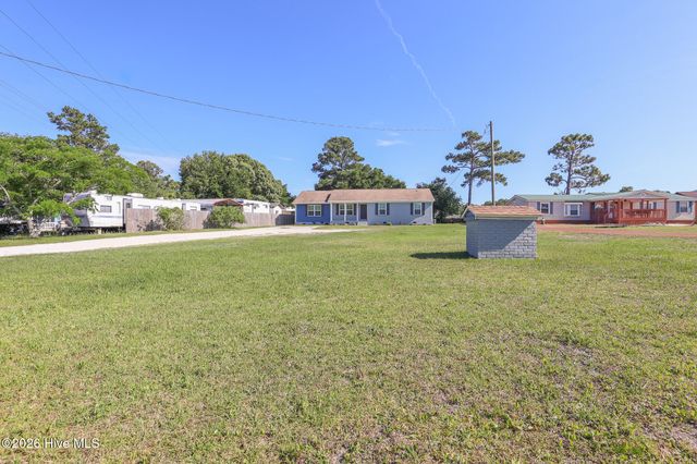 2098 Nc Highway 172, Sneads Ferry, NC 28460