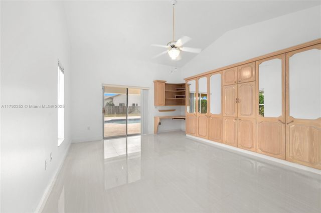 1400 SW 54th Ave, Plantation, FL 33317