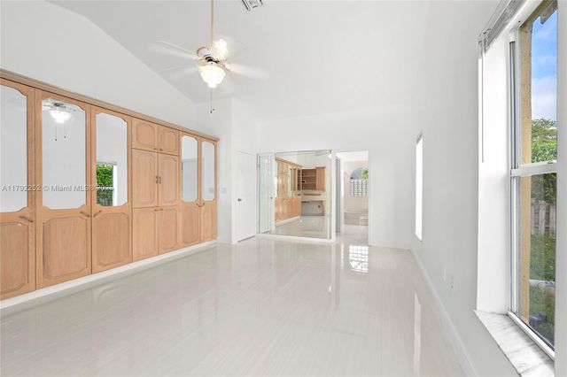 1400 SW 54th Ave, Plantation, FL 33317