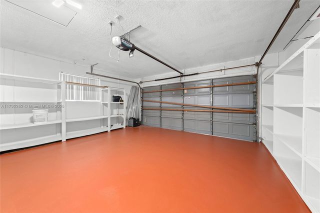 1400 SW 54th Ave, Plantation, FL 33317