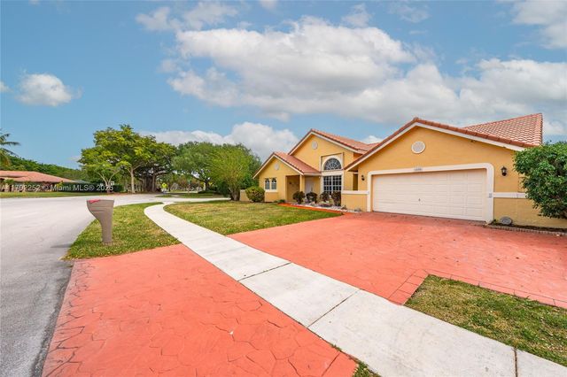 1400 SW 54th Ave, Plantation, FL 33317