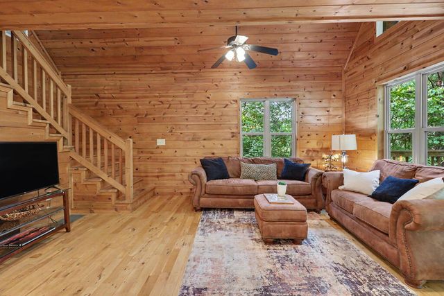 482 High Street, Young Harris, GA 30582