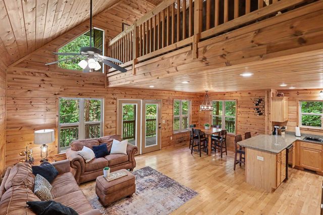 482 High Street, Young Harris, GA 30582