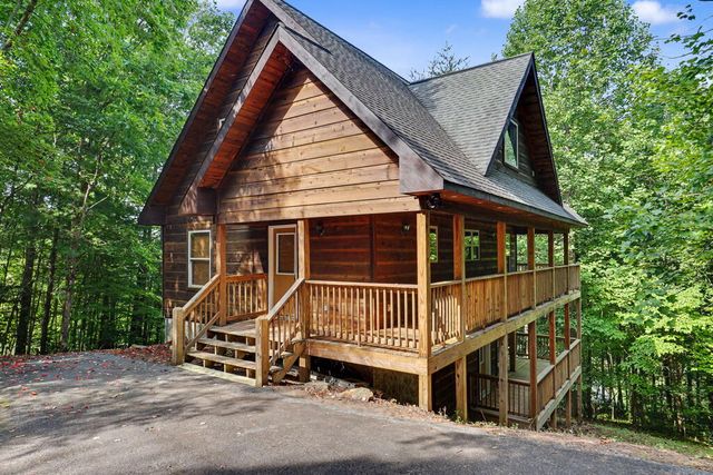 482 High Street, Young Harris, GA 30582