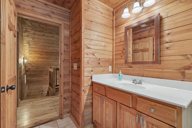 482 High Street, Young Harris, GA 30582