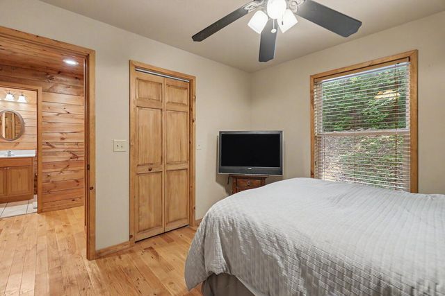 482 High Street, Young Harris, GA 30582