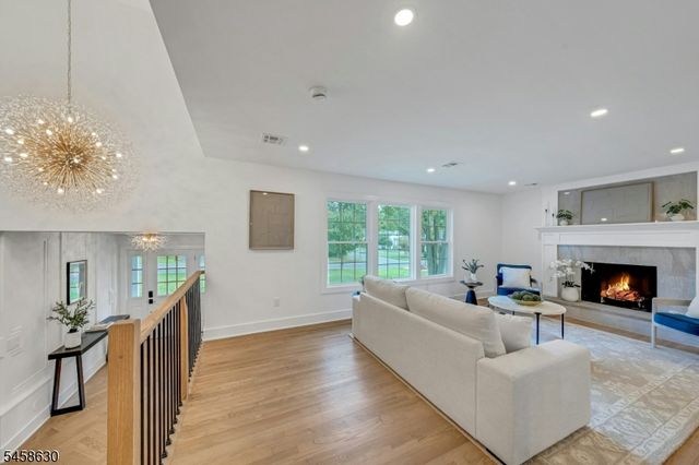 1466 Lamberts Mill Rd, Scotch Plains Twp., NJ 07076