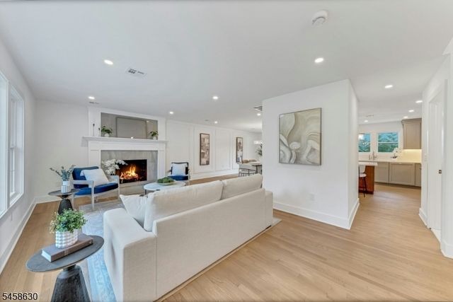 1466 Lamberts Mill Rd, Scotch Plains Twp., NJ 07076
