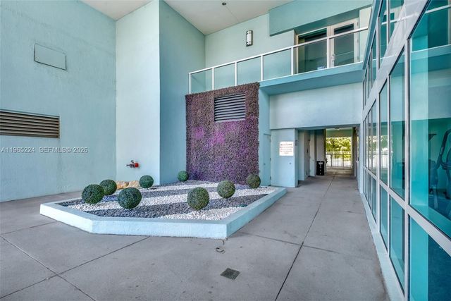 1900 N Bayshore Dr 1505, Miami, FL 33132