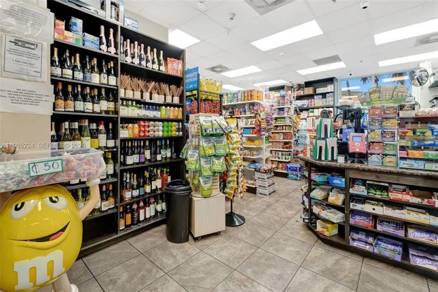 1900 N Bayshore Dr 1505, Miami, FL 33132