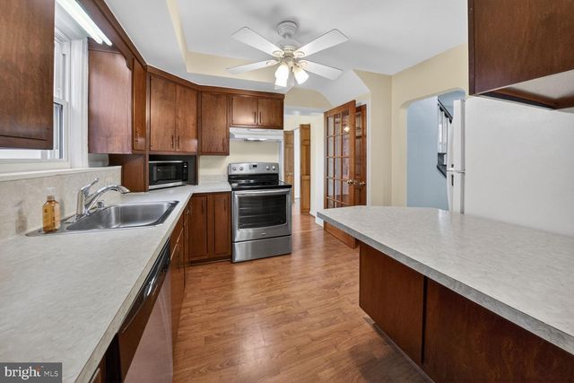 6031 9TH ST N, Arlington, VA 22205