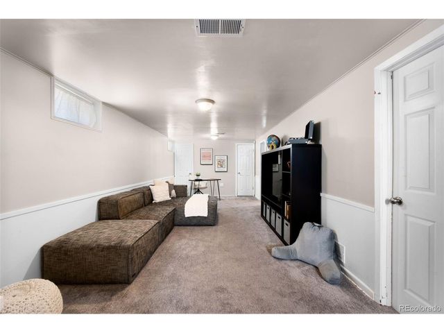 2300 Ironton St, Aurora, CO 80010