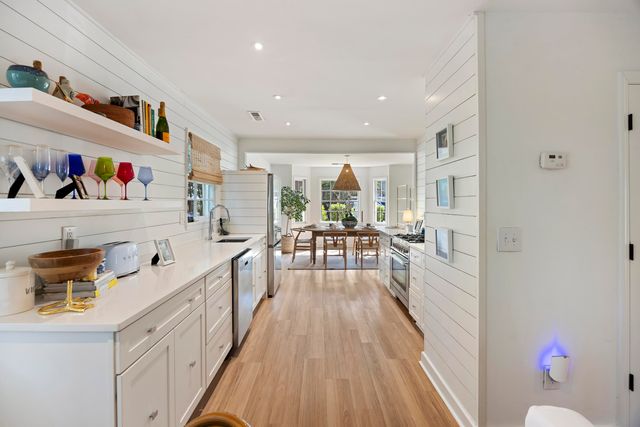 991 Governors Road, Mount Pleasant, SC 29464