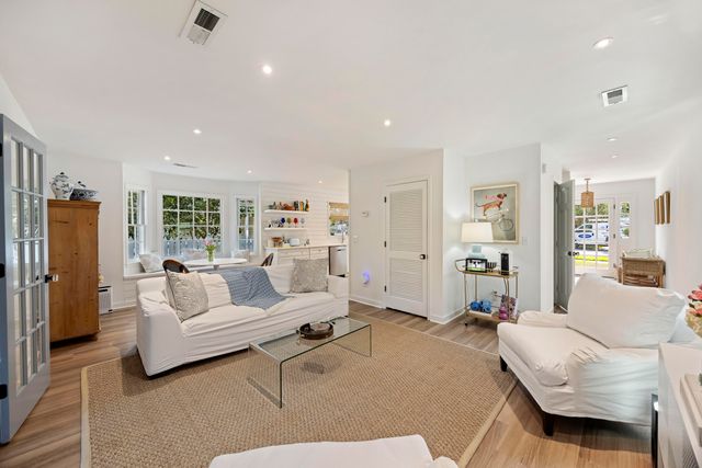 991 Governors Road, Mount Pleasant, SC 29464