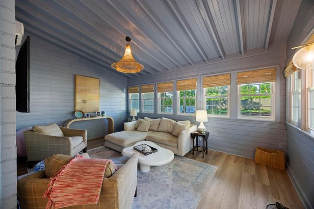 991 Governors Road, Mount Pleasant, SC 29464