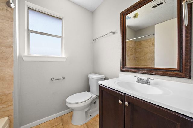 634 Spring Breeze Street, League City, TX 77573